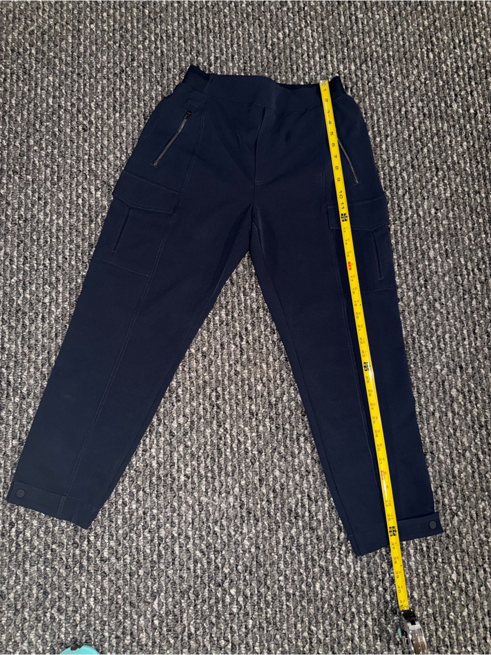 Athleta women’s Navy Cargo Jogger Pants - Comfortable Everyday Wear